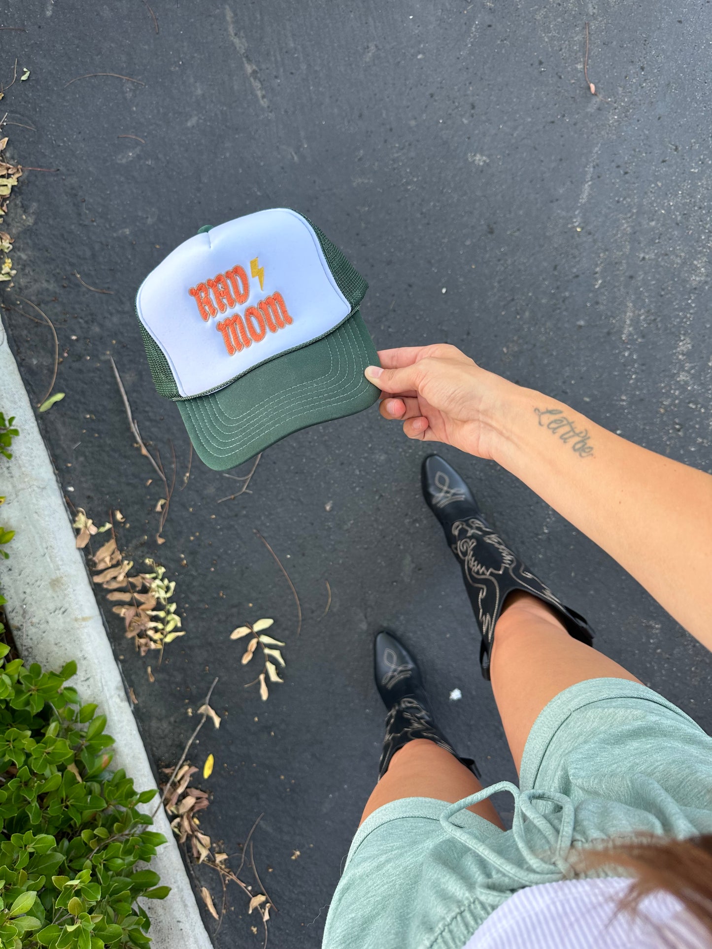 Rad ⚡️ Mom hat
